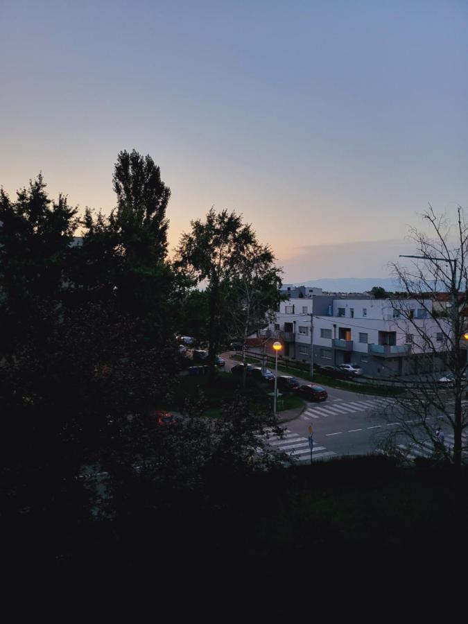Dolly Apartment Airport Velika Gorica Εξωτερικό φωτογραφία